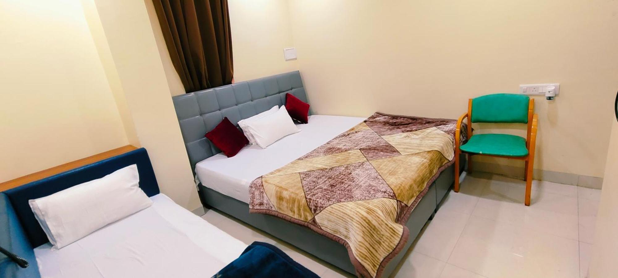 Shri Shiv Ganga Bhakt Niwas Otel Ujjain Dış mekan fotoğraf