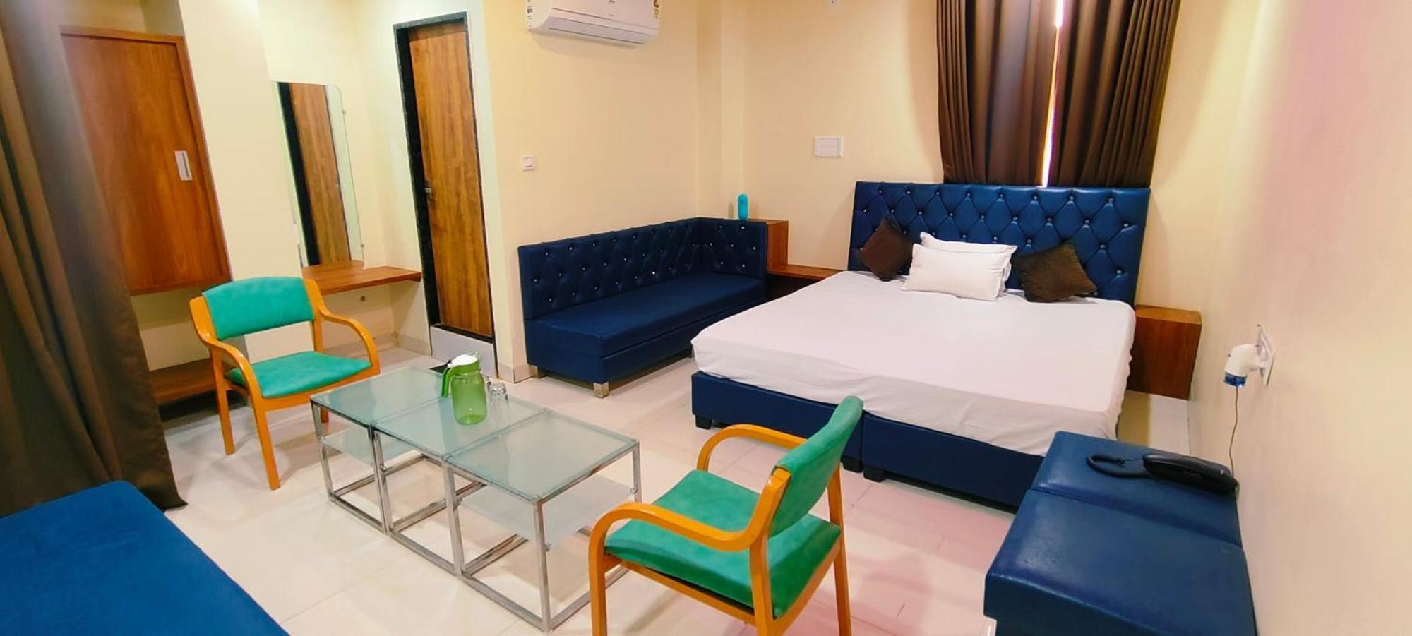 Shri Shiv Ganga Bhakt Niwas Otel Ujjain Dış mekan fotoğraf