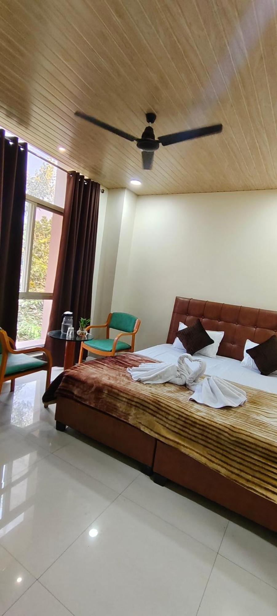 Shri Shiv Ganga Bhakt Niwas Otel Ujjain Dış mekan fotoğraf