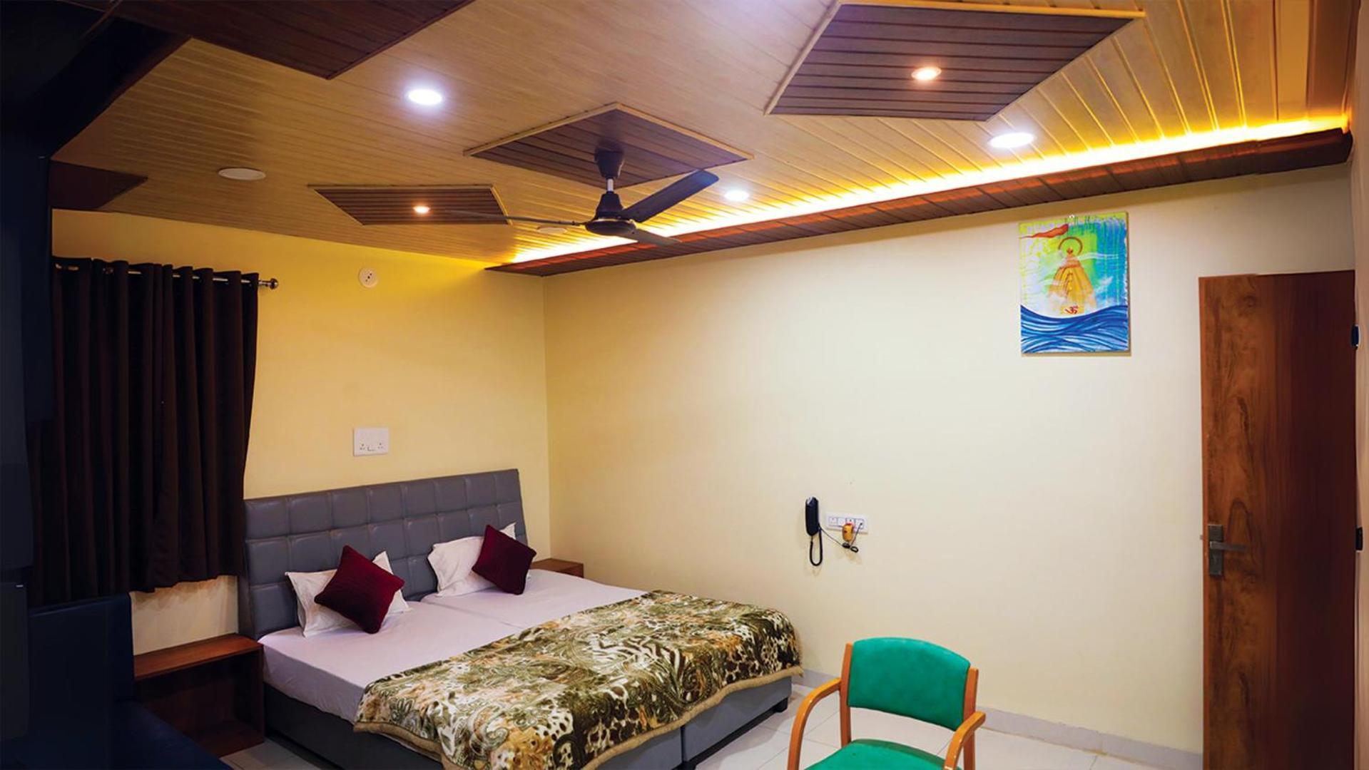 Shri Shiv Ganga Bhakt Niwas Otel Ujjain Dış mekan fotoğraf