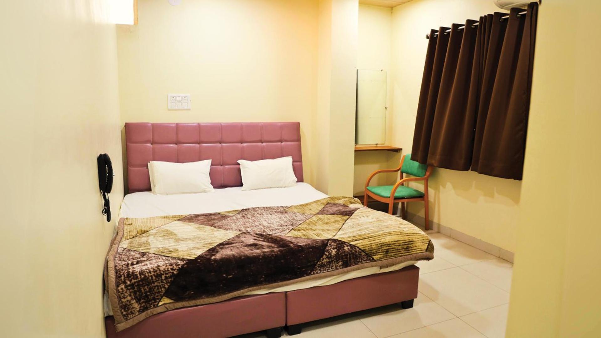 Shri Shiv Ganga Bhakt Niwas Otel Ujjain Dış mekan fotoğraf