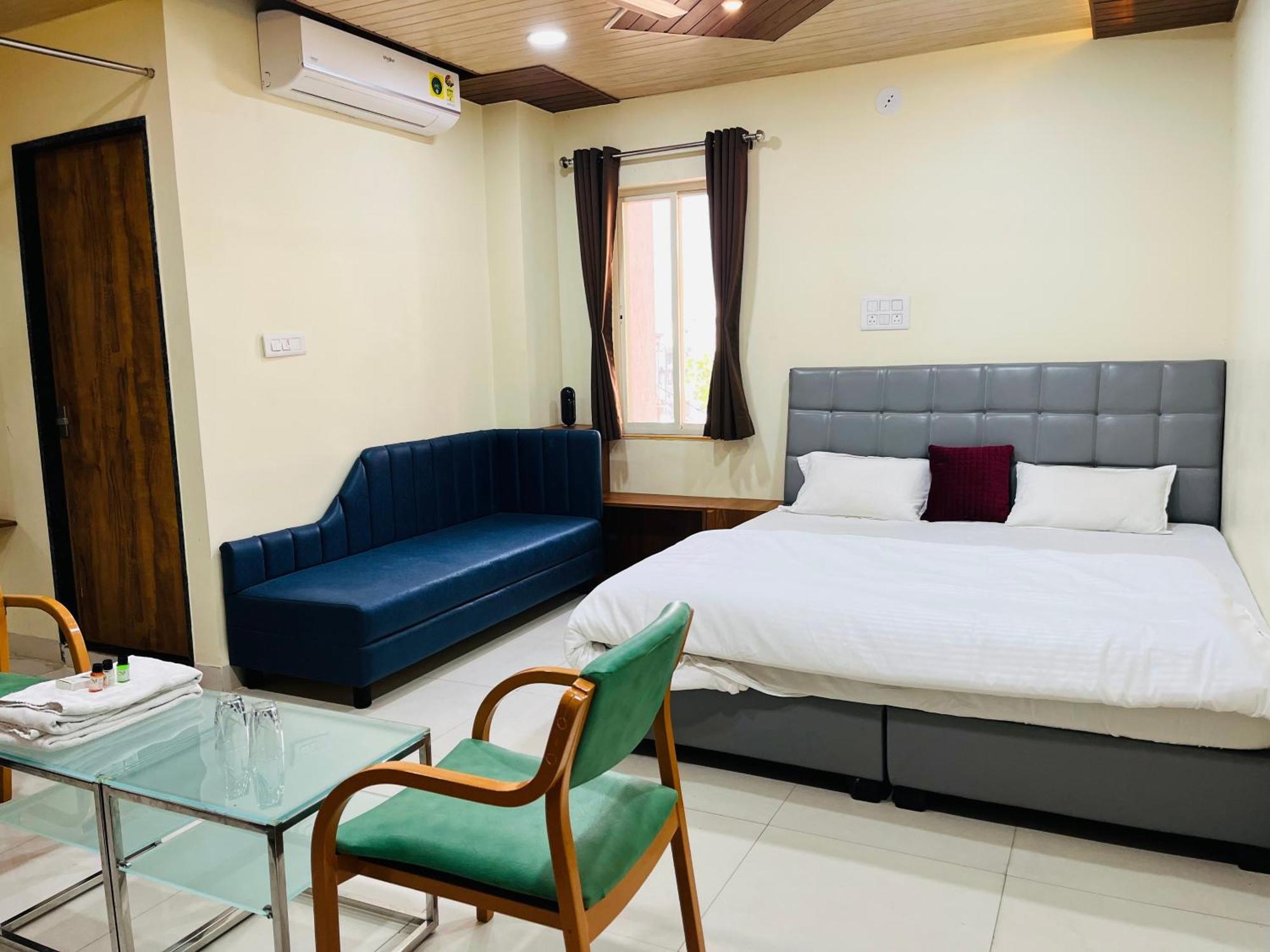 Shri Shiv Ganga Bhakt Niwas Otel Ujjain Dış mekan fotoğraf